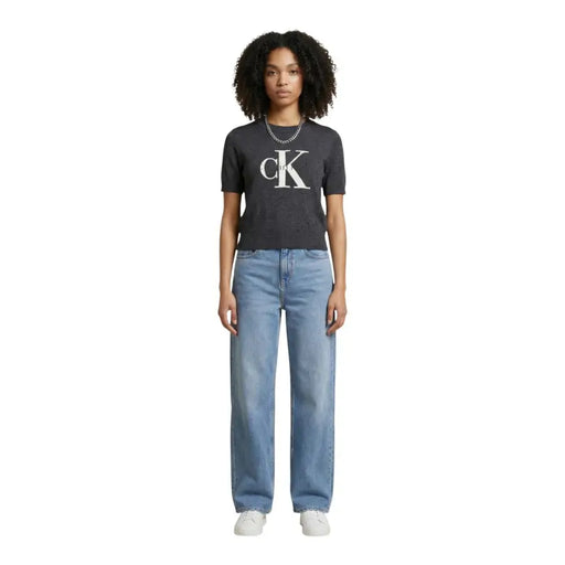 Calvin Klein graues Kurzarm-Baumwollshirt für Damen top mit weißem CK-Logo