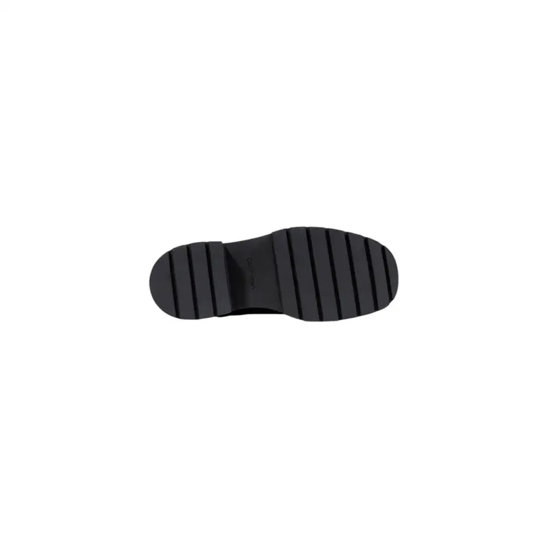 Black rubber sole with textured ribbed pattern for grip on calvin klein jeans women grey leather ankle boots back side