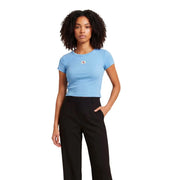 Calvin Klein Jeans Damen hellblaues Kurzarm-Baumwoll-Crop-Top top mit Rundhalsausschnitt und kleinem, gesticktem Logo auf der Brust