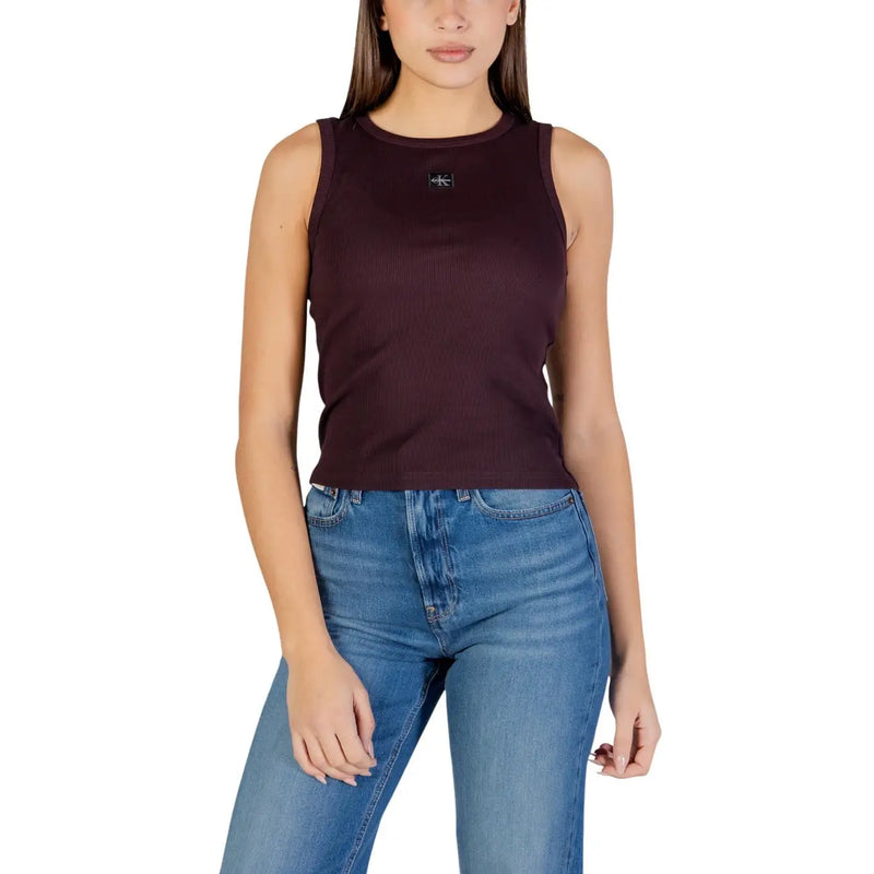 Calvin Klein Jeans ärmellos top aus dunkelburgunderrotem, geripptem Baumwoll-Elastan mit kleinem Logo auf der Brust