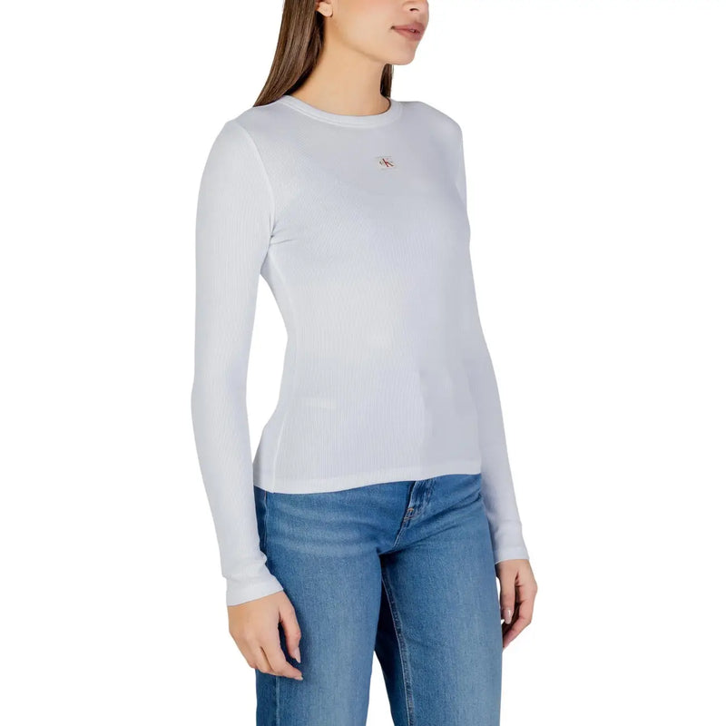 Weißes, langärmeliges Rippstrickshirt aus Baumwolle top mit kleinem, gesticktem Logo auf der Brust von Calvin Klein Jeans Frauen