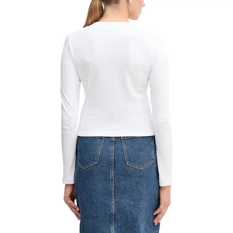 Calvin Klein Jeans weißes langärmeliges Oberteil aus Bio-Baumwolle T-shirt mit figurbetonter Silhouette