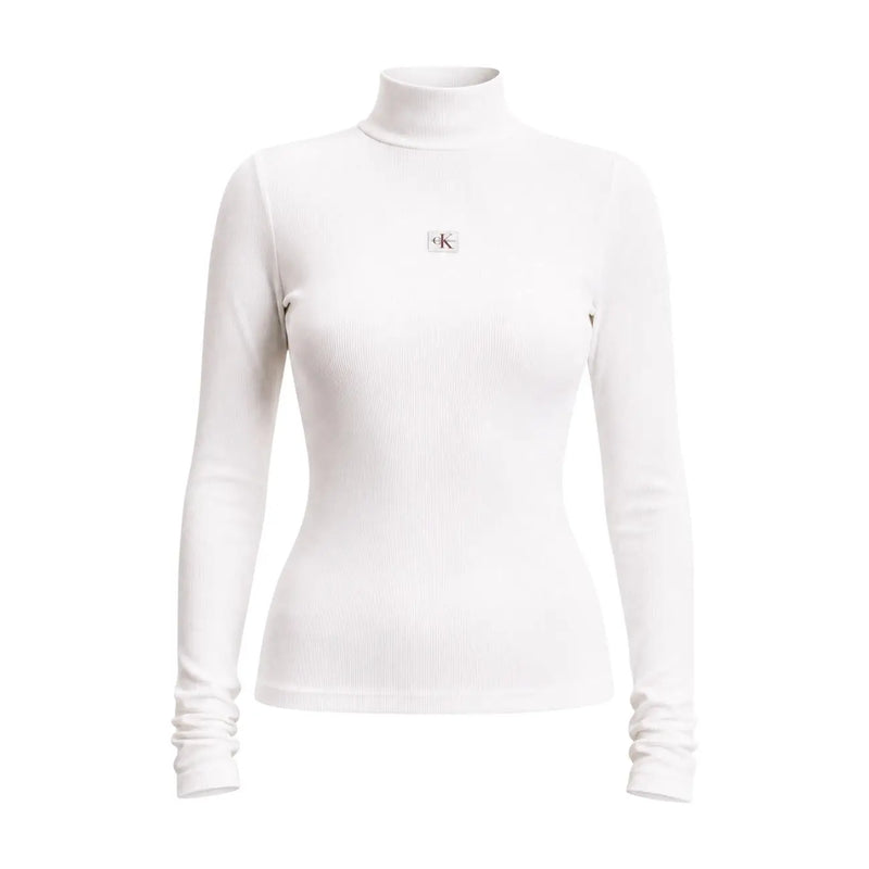 Weißer, gerippter Rollkragenpullover aus Baumwollstrick mit langen Ärmeln top mit kleinem Calvin Klein Logo-Aufnäher auf der Brust für Damen