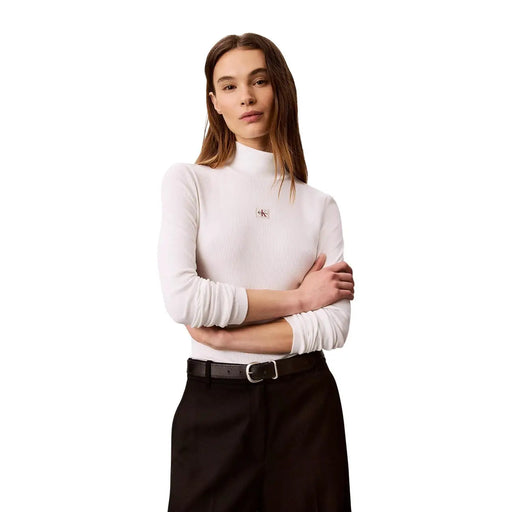 Weißer, langärmeliger Rollkragenpullover aus Baumwollstrick top mit kleinen Stickereien Calvin Klein Jeans Logo auf der Brust