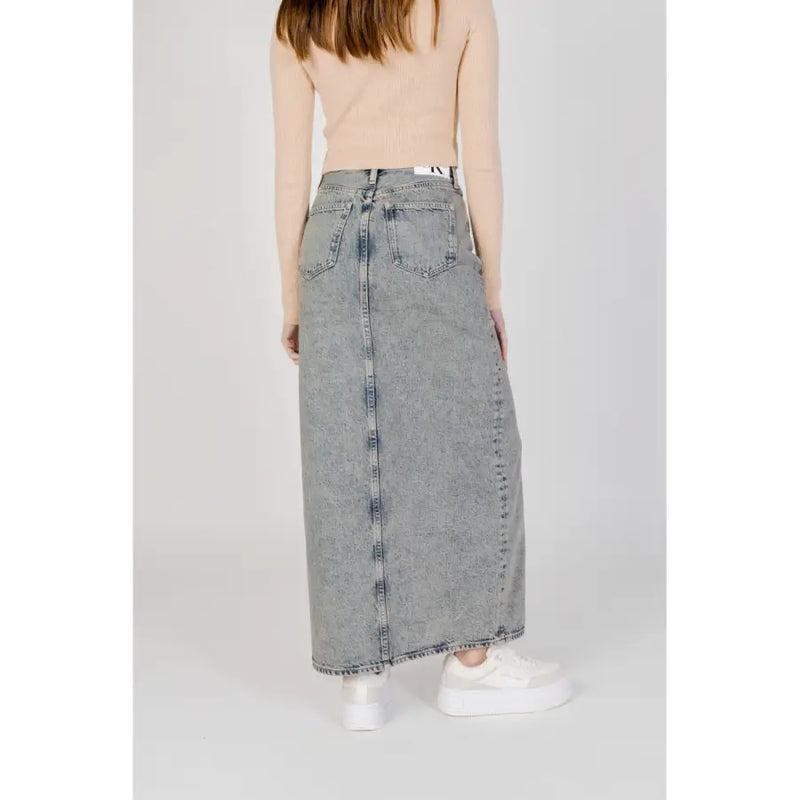 Calvin klein jeans women’s long blue cotton skirt with classic back pockets and visible stitching made of 100% cotton