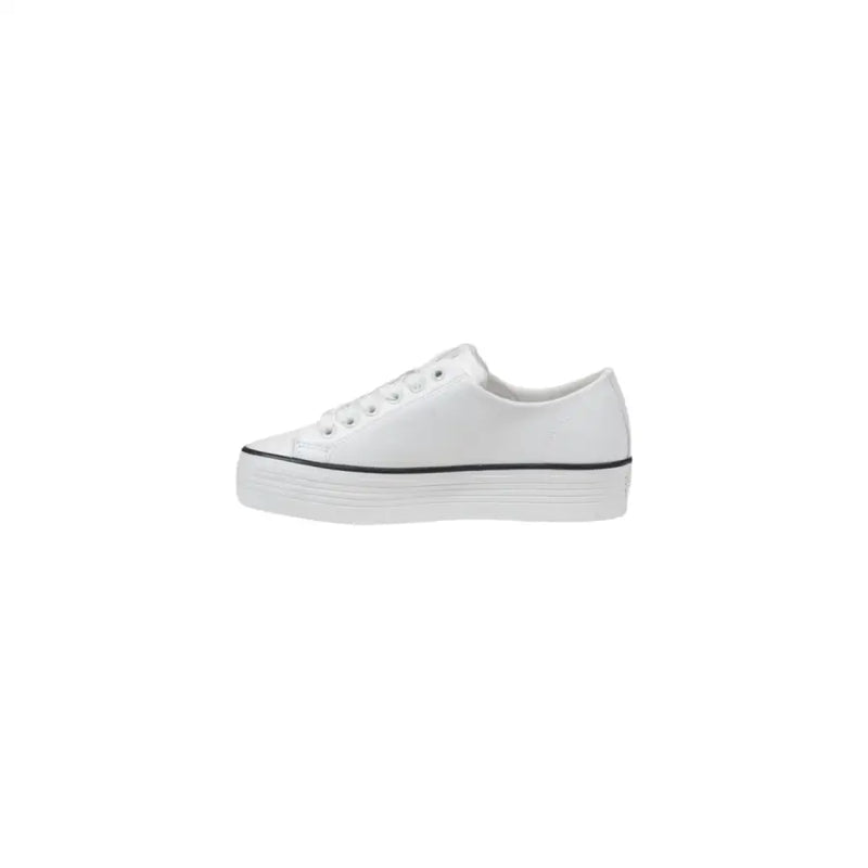 Calvin Klein Jeans women’s white leather low-top sneakers with thick platform sole and black stitching details