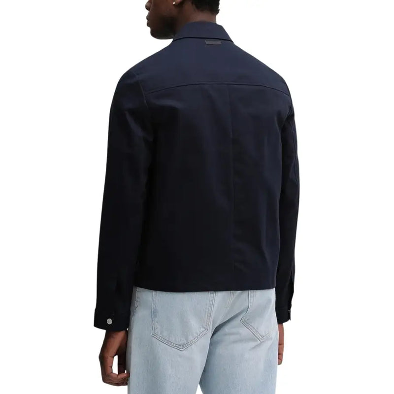 Dunkelblauer Baumwollstoff Calvin Klein Herrenblazer mit Reißverschluss, strukturiertem Kragen und dezenten Nahtdetails, klassische Passform