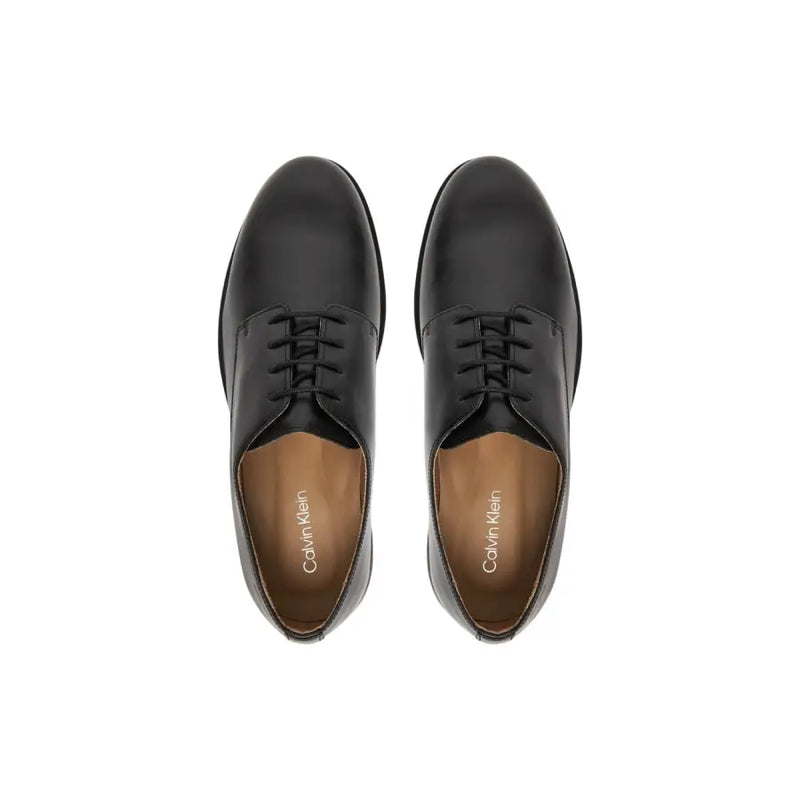 Calvin Klein Herren-Oxford-Schnürschuhe aus elegantem schwarzem Leder, von hinten gesehen
