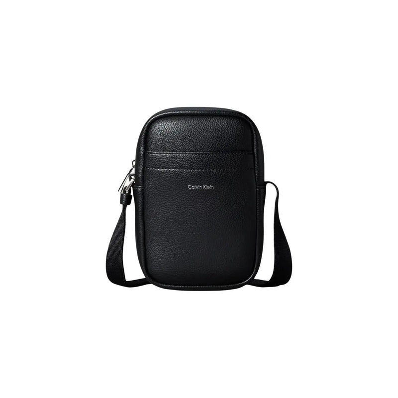 Schwarze Calvin Klein Herren-Schultertasche aus strukturiertem Polyurethanleder mit minimalistischem Design, 11,5 x 18 x 5 cm