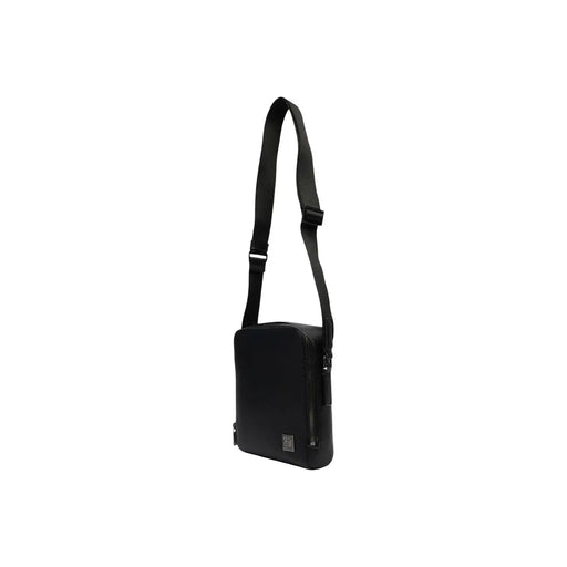 Schwarze Calvin Klein Herren-Schultertasche aus Polyurethan mit elegantem, minimalistischem Design und verstellbarem Riemen