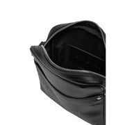 Schwarz Calvin Klein Umhängetasche aus Leder mit Logoprägung und silberfarbenem Reißverschluss für Herren, Schultertragegröße: 18 x 21 cm (Polyester)