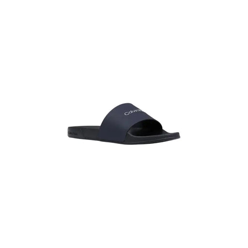 Calvin Klein Schwarze Herren-Sandalen aus Polyurethan mit minimalistischem Design und dezentem weißen Logo am Riemen