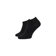 Schwarze Calvin Klein Herren-Knöchelsocken, die die Rückseite freilassen und ein dezentes Logo an der Ferse aufweisen, für den täglichen Gebrauch