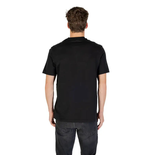 Calvin Klein Sport men black short-sleeved crew neck t-shirt made of breathable fabric for active wear