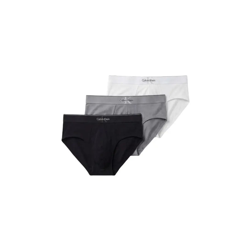 Calvin Klein Herrenunterwäsche in Schwarz, Grau und Weiß aus weichem Baumwollstoff für optimalen Tragekomfort im Alltag.