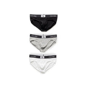 Set mit drei Calvin Klein Herren-Slips in Schwarz, Grau und Weiß, die für Komfort und den täglichen Gebrauch konzipiert sind