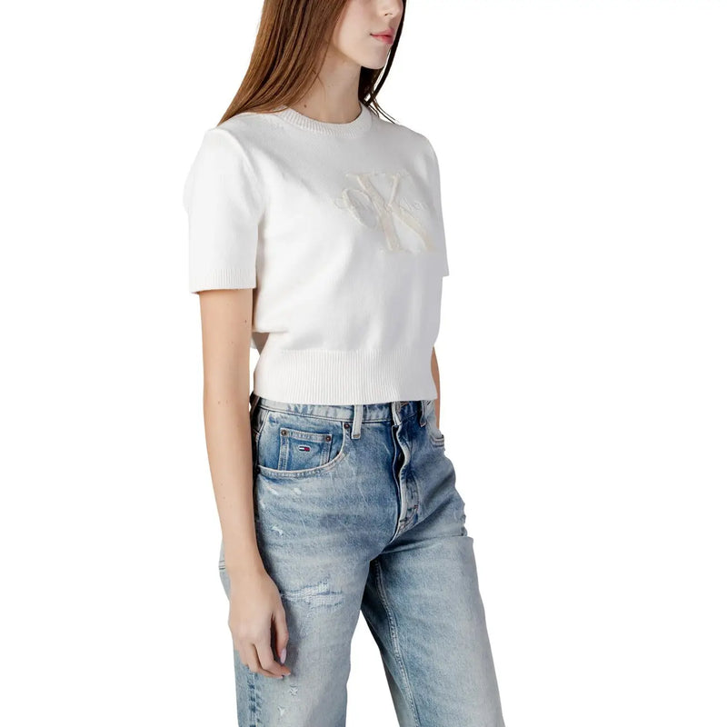 Calvin Klein Beigefarbener Damen-Baumwollstrickpullover mit Rundhalsausschnitt und weißem Kurzarm-Strickpullover top und gesticktes Schmetterlingsdesign