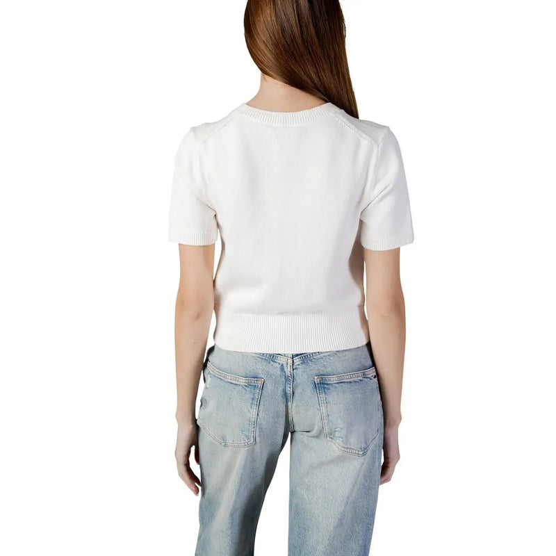 Weißes, kurzärmeliges Baumwollstrickshirt top mit geripptem Halsausschnitt und Saum von Calvin Klein Damen-Kollektion aus beiger Baumwollstrickwaren mit Rundhalsausschnitt