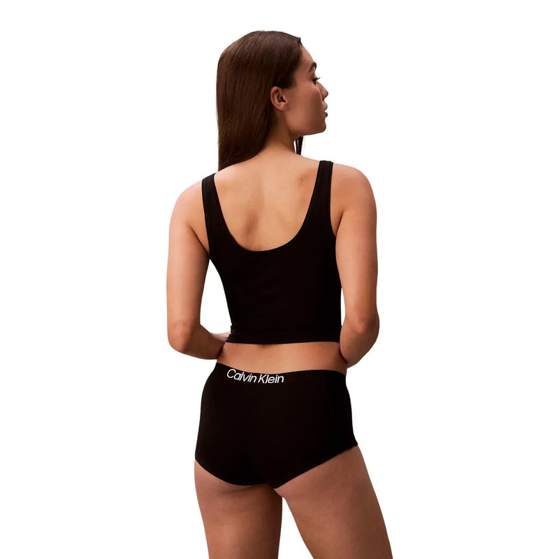 Schwarze Calvin Klein Damen-Boyshorts im 3er-Pack aus Baumwollstoff und schwarzes Crop-Top top mit Rundhalsausschnitt und Rückenausschnitt