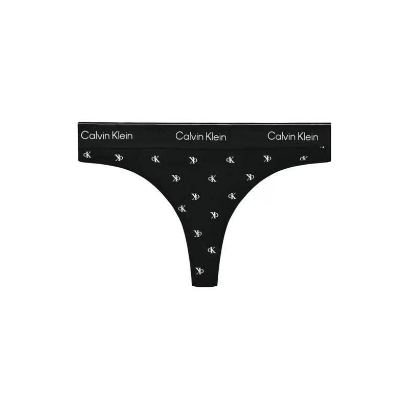 Schwarzer brasilianischer Calvin Klein Damen-Tanga aus Baumwoll-Modal mit sich wiederholendem weißen CK-Logo-Muster auf dem Stoff