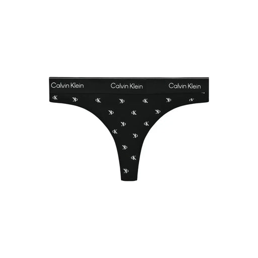 Schwarzer brasilianischer Calvin Klein Damen-Tanga aus Baumwoll-Modal mit sich wiederholendem weißen CK-Logo-Muster auf dem Stoff
