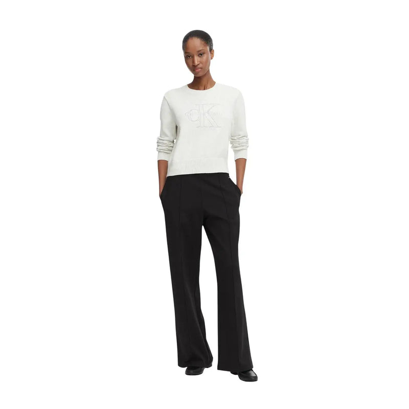 Calvin Klein Weißes Damen-Sweatshirt aus Baumwollstrick mit Rundhalsausschnitt, dezentem gesticktem Logo und gerippten Bündchen