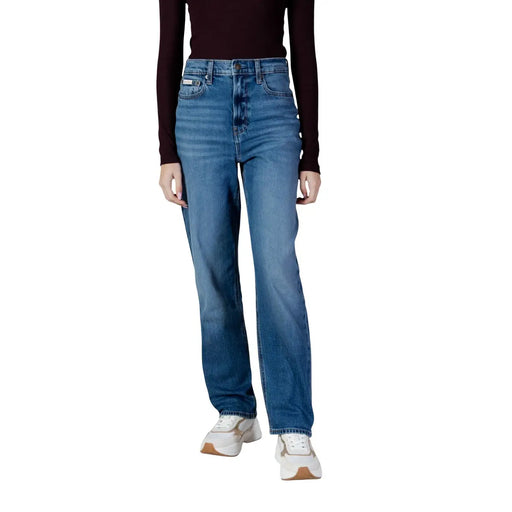 Calvin Klein Damen-Jeans aus mittelblauem Baumwoll-Denim mit hohem Bund und geradem Bein.