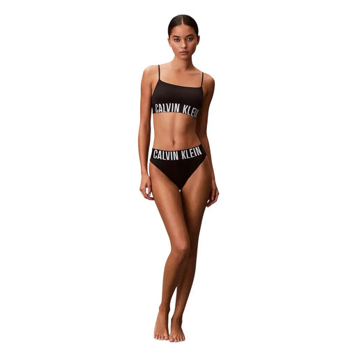Schwarzes Calvin Klein Damen-Bikini-Set mit hohem Bund und weißer Schrift aus 92 % Polyester