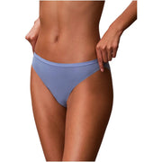 Calvin Klein Damen-Bikiniunterwäsche in Hellblau aus weichem, dehnbarem Polyamid mit nahtlosem, minimalistischem Design