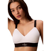 Leicht gefüttertes weißes Bralette von Calvin Klein für Damen mit schwarzen Trägern und kontrastierendem Logoband für angenehmen Tragekomfort