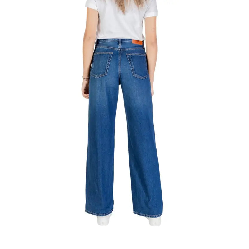 Calvin klein women’s blue cotton denim high-rise wide-leg jeans with classic back pocket and orange leather patch