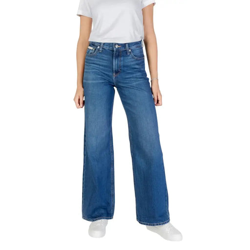 Calvin Klein women’s blue cotton jeans with high-rise, wide-leg cut and classic five-pocket design