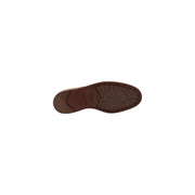 Braune Gummisohle mit profiliertem Laufflächenprofil und eingeprägtem Clarks-Logo im Fersenbereich der Clarks Herren-Schnürschuhe aus kamelfarbenem Wildleder.