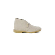 Clarks Herren-Schnürschuhe aus beigefarbenem Wildleder mit hellbrauner Gummisohle und goldfarbenem Markenetikett in Größe 2,5 aus grauem Kunstleder