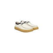 Clarks Herren-Schnürschuhe, weiße Leder-Loafer mit schwarzen Akzenten und hellbrauner Gummisohle, Artikelnummer 26187380