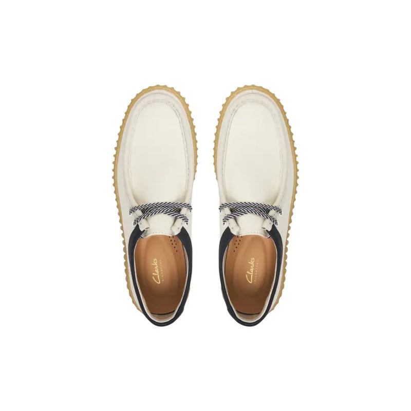 Clarks Herren-Schnürschuhe, weißes Leder mit schwarzen Akzenten und profilierter Sohle, Artikelnummer 26187380