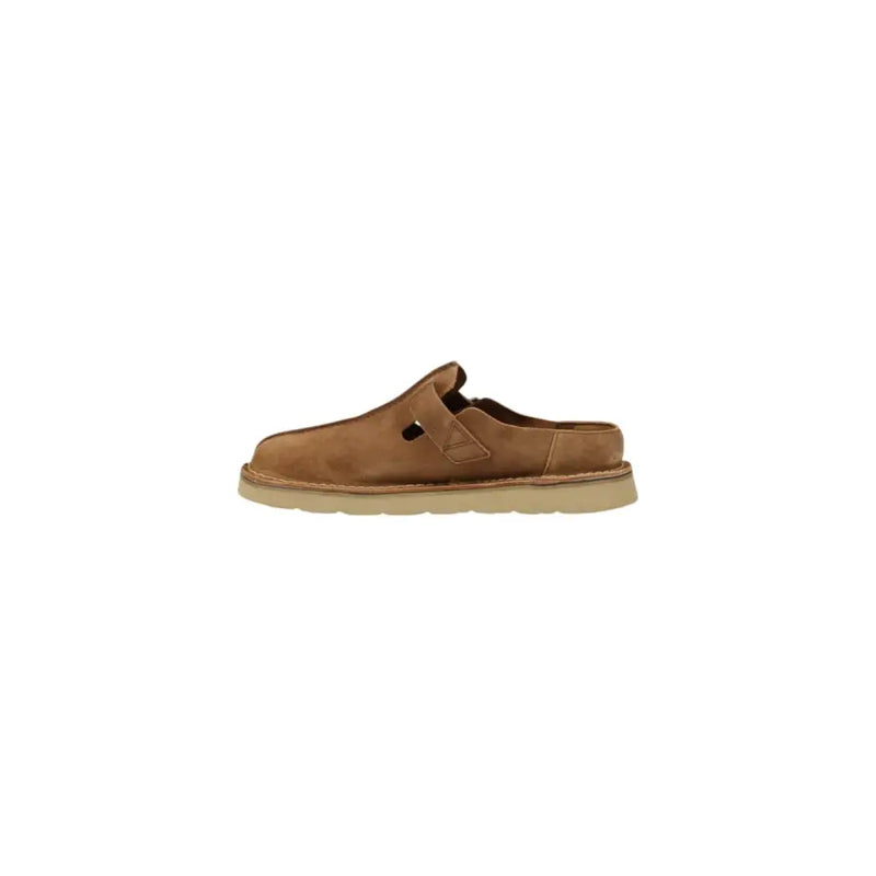 Clarks Herren-Hausschuhe, hellbraune Wildleder-Mokassins zum Hineinschlüpfen mit einfachem Riemenverschluss und beiger Gummisohle, Größe 10