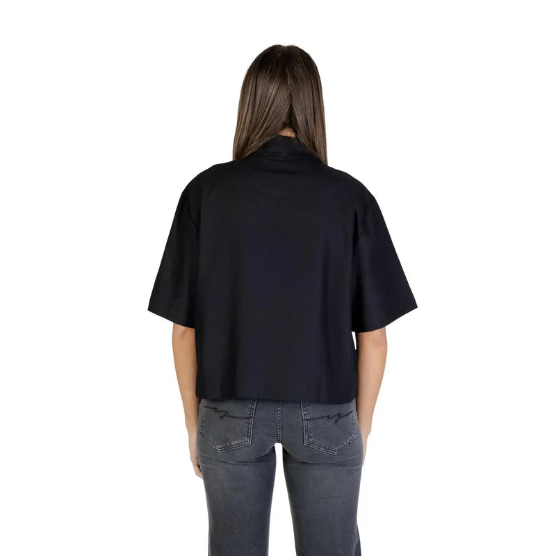 Colcci women black short-sleeved cropped blouse with collar and button details in lightweight fabric