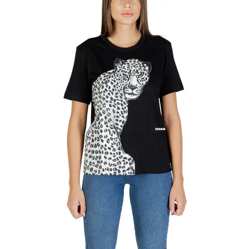 Colcci women black short-sleeve t-shirt with bold leopard print