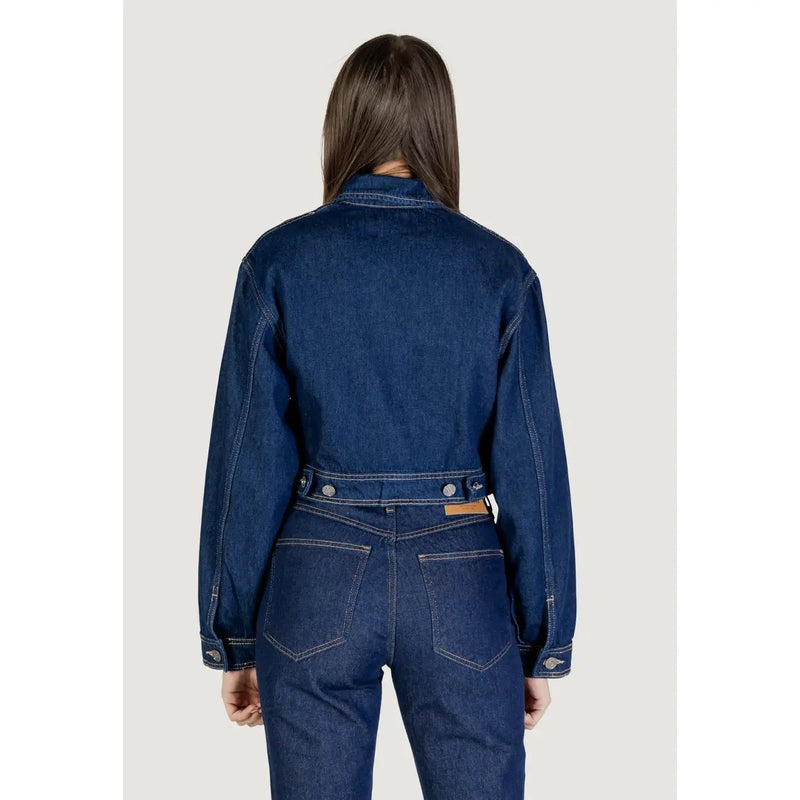 Dark blue denim colcci women’s jacket with classic collar buttoned waistband and long zip with pockets