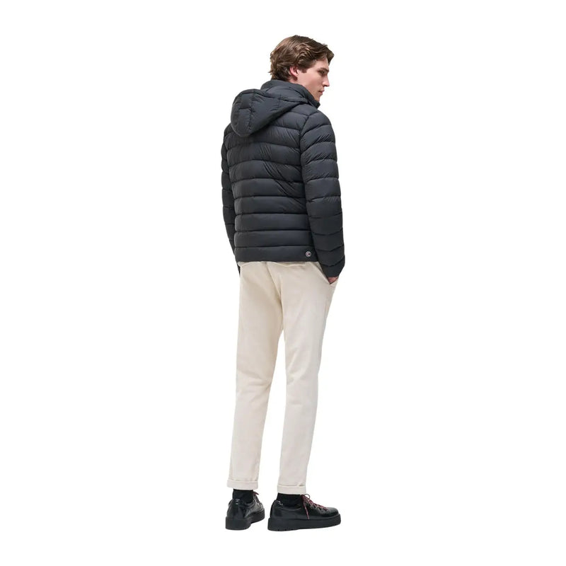 Colmar Originals Steppjacke für Herren aus schwarzem Steppstoff mit Kapuze und Vorderansicht