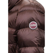 Colmar Originals Damen-Steppjacke aus braunem Polyester mit glänzender Oberfläche und rundem Logo-Patch auf der Schulter