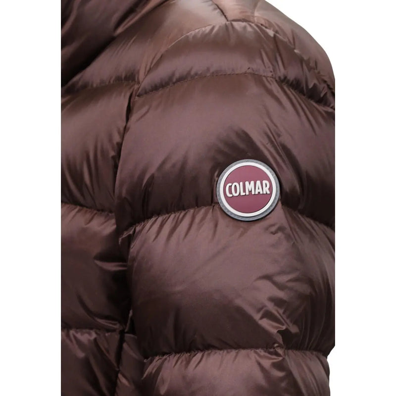 Colmar Originals Damen-Steppjacke aus braunem Polyester mit glänzender Oberfläche und rundem Logo-Patch auf der Schulter
