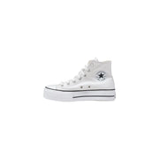 White converse women high-top sneakers with black star logo and rubber sole made of textile for casual wear