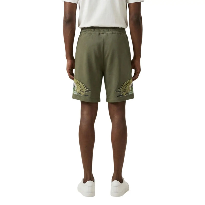 Baumwollshorts der Marke County of Milan für Herren in Olivgrün mit gestickten Palmenblattmotiven, Vorderansicht