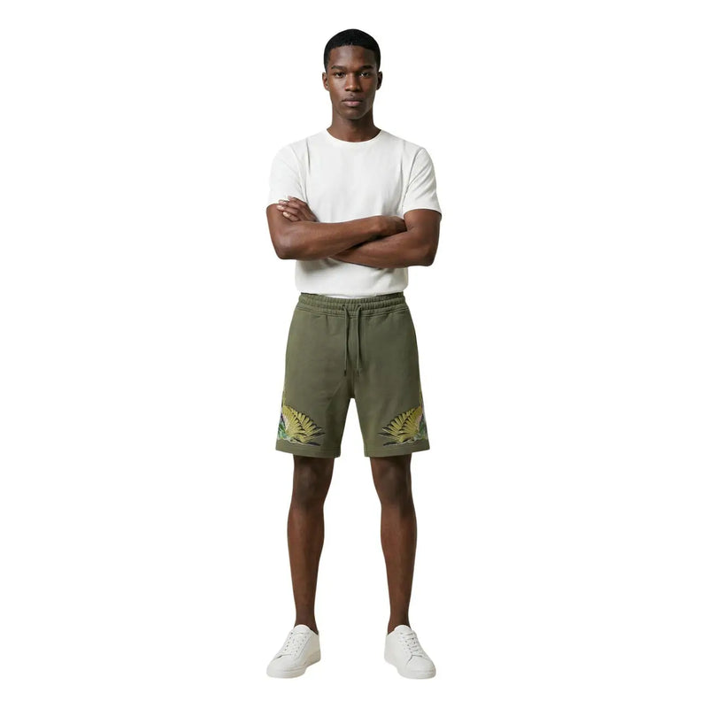 Baumwollshorts der Marke County of Milan für Herren in Olivgrün mit gestickten Palmenblattmotiven, Seitenansicht