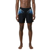 Schwarze Herren-Badeshorts aus Polyester von County of Milan mit auffälligem blau-weißem Flügelmotiv an den Seiten.