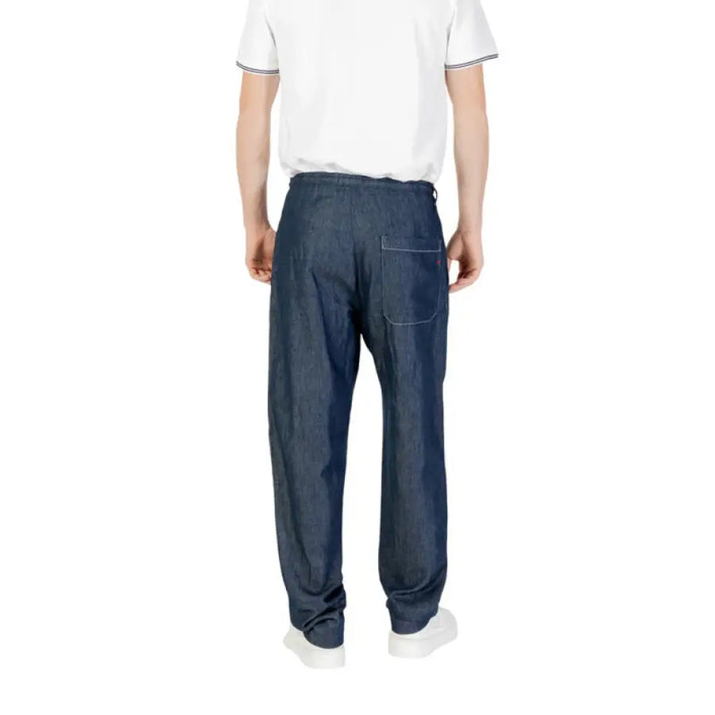 Dark blue denim pants with drawstring waist for men’s casual wear