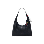 Desigual Hobo-Tasche aus schwarzem Leder mit Lochmuster, Schmetterlingsanhänger, Reißverschluss und Fach