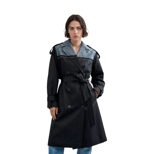 Desigual Damen-Trenchcoat-Blazer aus schwarzem Baumwoll-Lyocell-Hybrid mit Denim-Kragen und Schulterakzenten, Vorderansicht